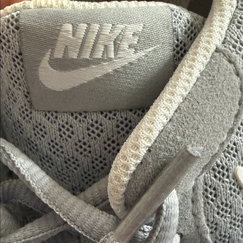 Nike Tanjun Light Gray Sneakers - Picture 2 of 10